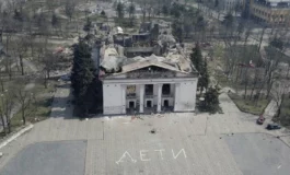 Choinka, tańce i przemówienie Putina. Wszystko to w miejscu, które spłynęło krwią setek ukraińskich cywilów