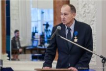 Nawet Łukaszenka zabiegał o jego poparcie. B. prezes Związku Polaków na Białorusi uhonorowany przez prezydenta! Nawet Łukaszenka zabiegał o jego poparcie. B. prezes Związku Polaków na Białorusi uhonorowany przez prezydenta!