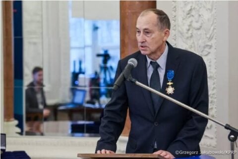 Nawet Łukaszenka zabiegał o jego poparcie. B. prezes Związku Polaków na Białorusi uhonorowany przez prezydenta!