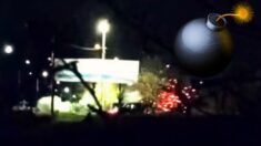 Bum! Nocne rendez-vous pod billboardem gwałtownie przerwane (WIDEO)