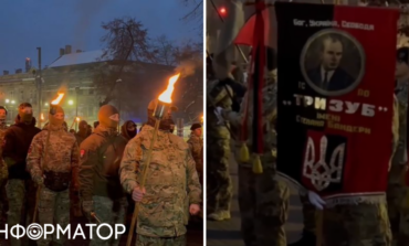 Lwów z Banderą na ustach i pochodniami w dłoniach. Tak Ukraińcy czczą swojego "bohatera" (WIDEO)