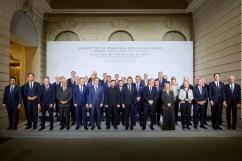 Zełenski, Macron i Starmer podpisali deklarację o rozmieszczeniu sił wielonarodowych na Ukrainie