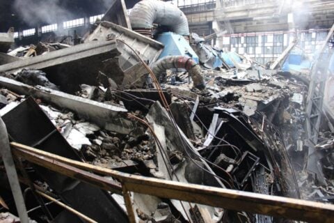 Po rosyjskim ataku na infrastrukturę energetyczną duża część Ukrainy jest bez prądu i ogrzewania