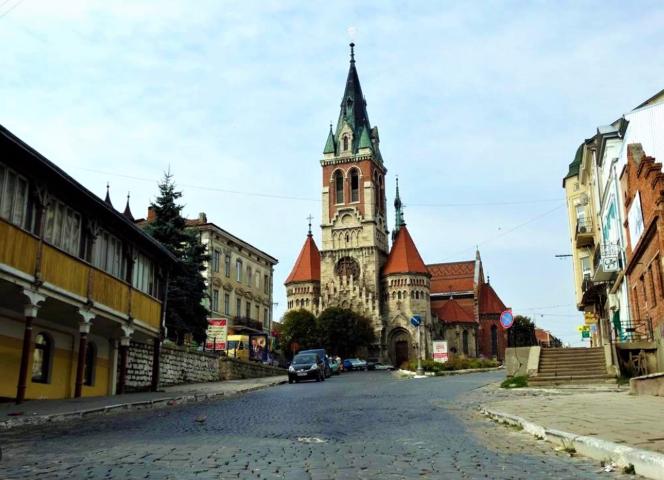 Kościół dominikanów w Czortkowie, w którym zbierali się powstańcy. Fot: travels.in.ua
