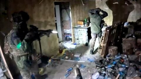 “Mniej więcej snajper i trochę łącznościowiec”. Złowili dziwnych wojaków Putina (WIDEO)