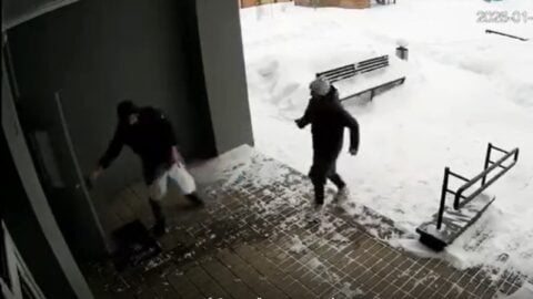 Dwie sekundy życzliwości uratowały mu życie! (WIDEO)