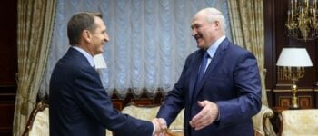 Szef Służby Wywiadu Zagranicznego (SWR) Siergiej Naryszkin i Aleksander Łukaszenka. Zdjęcie: Nikołaj Pietrow / BelTA / TASS