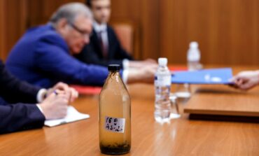 MSZ wezwało ambasadora Rosji i wręczyło mu butelkę wody