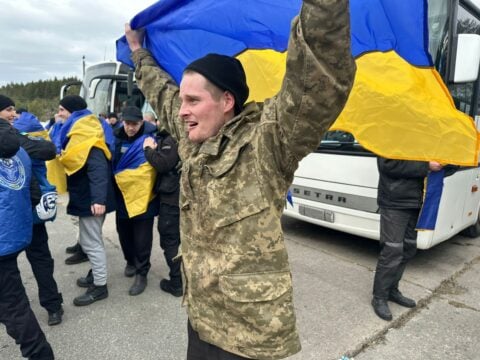 Rośnie tempo odzyskiwania przez Ukrainę swoich żołnierzy z rosyjskiej niewoli. To dzięki jednemu człowiekowi