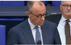 Kanclerz Niemiec Friedrich Merz w Bundestagu. Fot: PrtSC YouTube ZDF