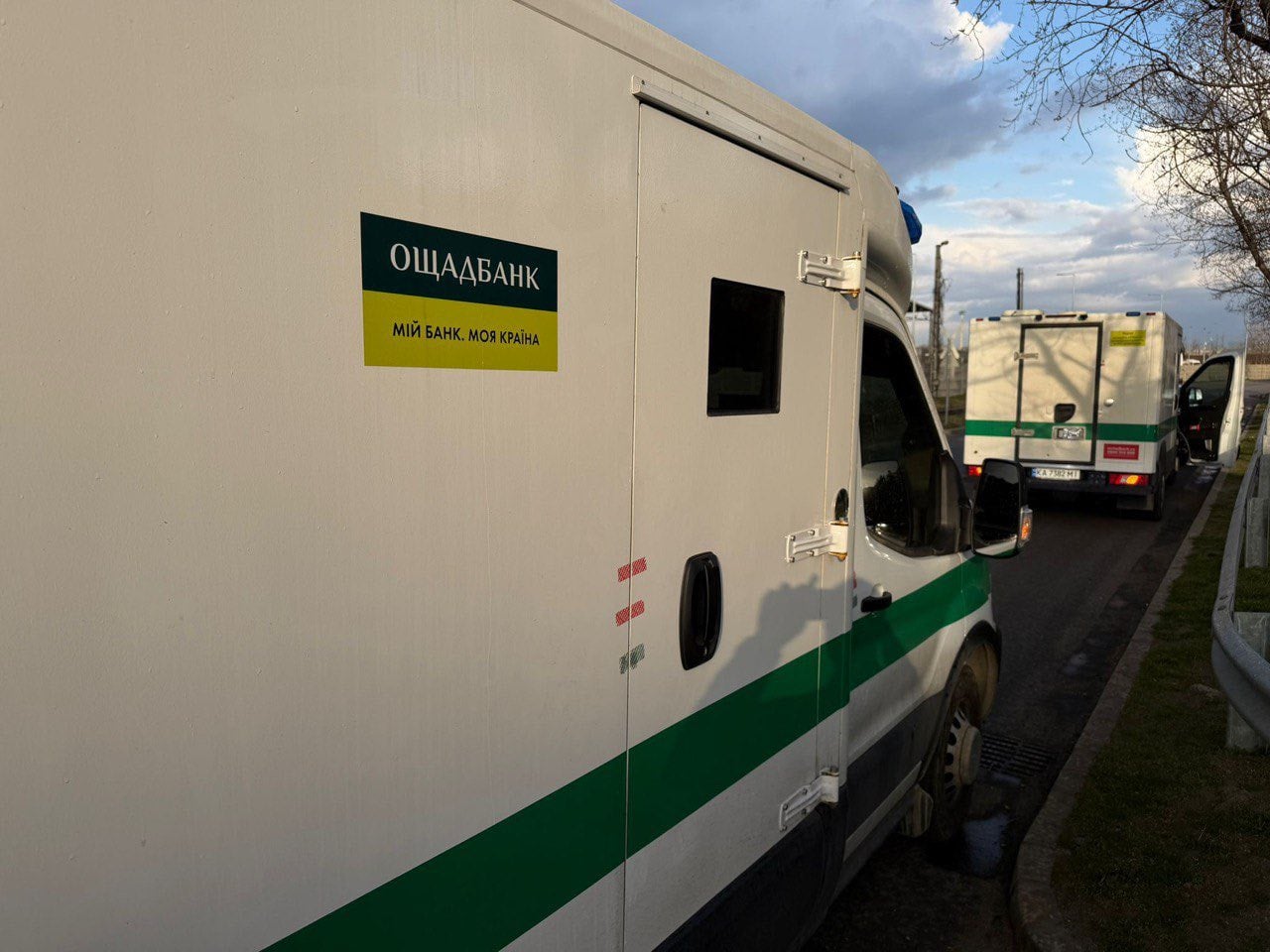 Zwrócone przez Węgry furgonetki Oszczadbanku