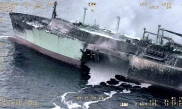 Dali mu popalić! Zdjęcia trafionego tankowca Putina (FOTO, WIDEO)