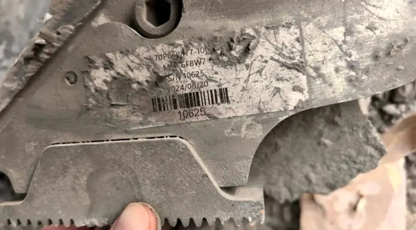 fragment rakiety JDAM