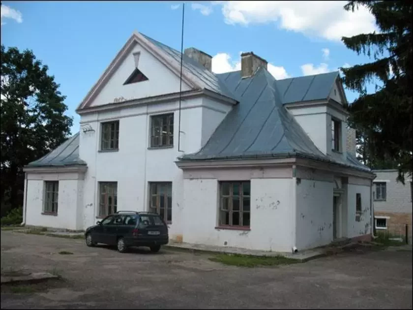 100-letnia willa sprzedawana za bezcen