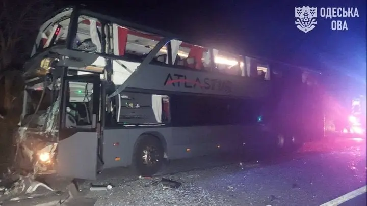autokar na przejsciu granicznym z moladawia