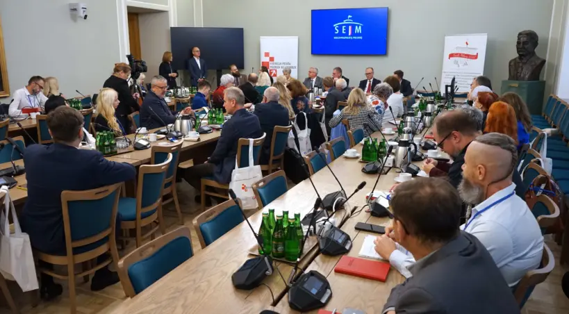 media na wschodzie
