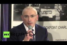 Konferencja prasowa po uwolnieniu Chodorkowskiego Konferencja prasowa po uwolnieniu Chodorkowskiego